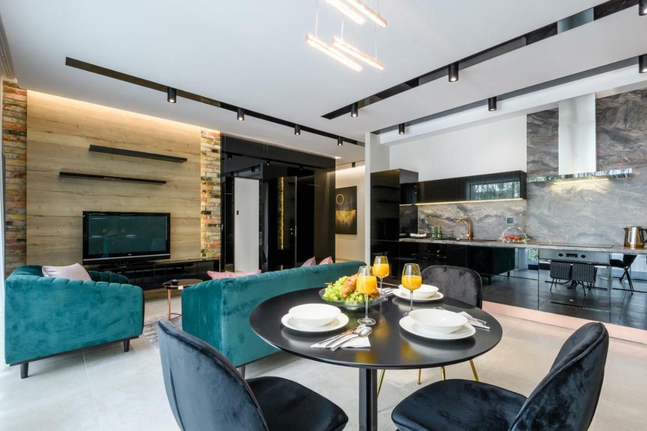 Zlota Luxury Apartments Warsaw Ngoại thất bức ảnh