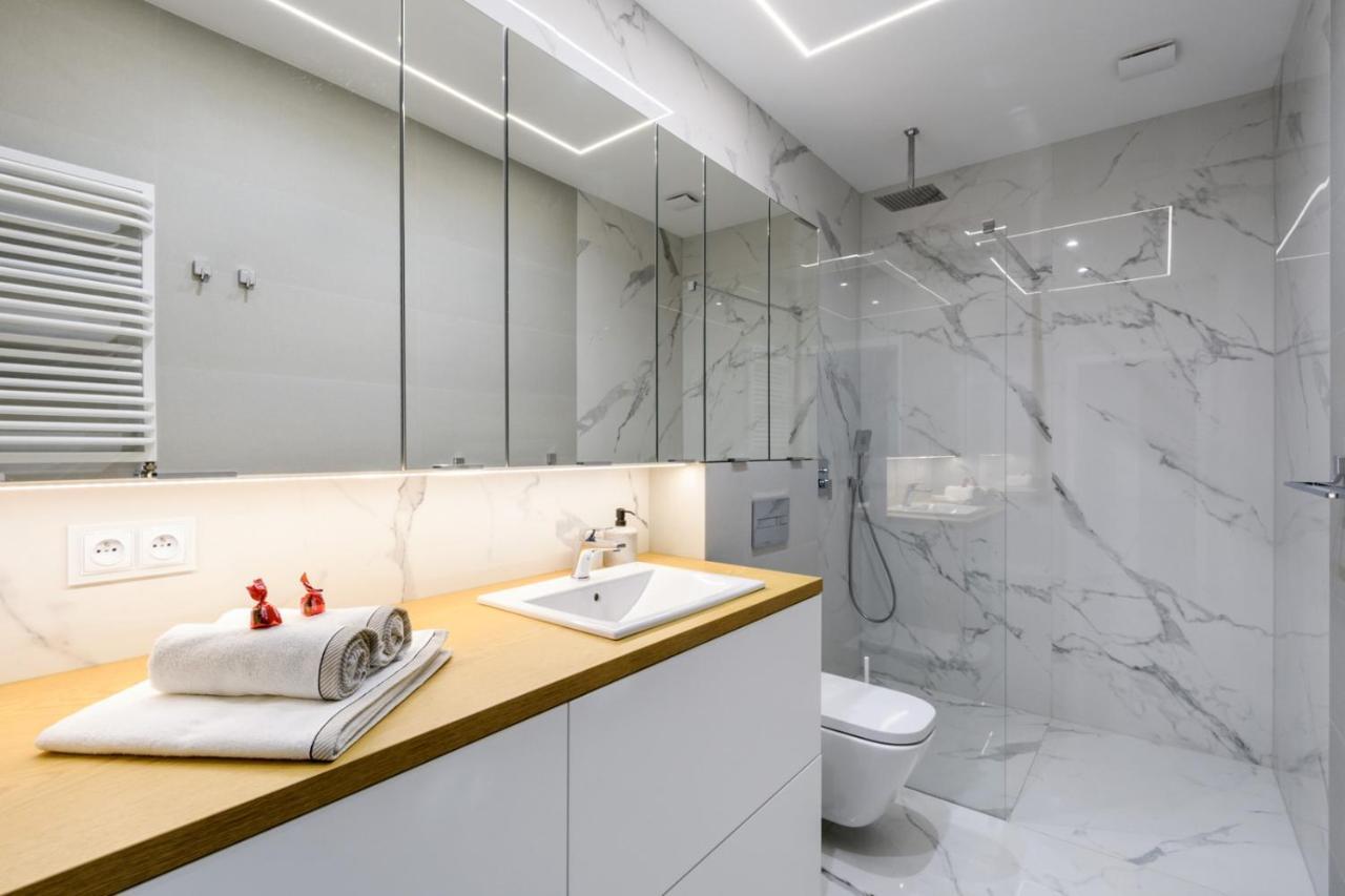 Zlota Luxury Apartments Warsaw Ngoại thất bức ảnh